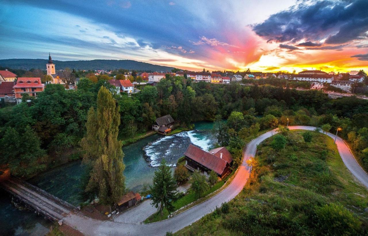 Vila Kuca Za Odmor Slunjcica Exteriér fotografie