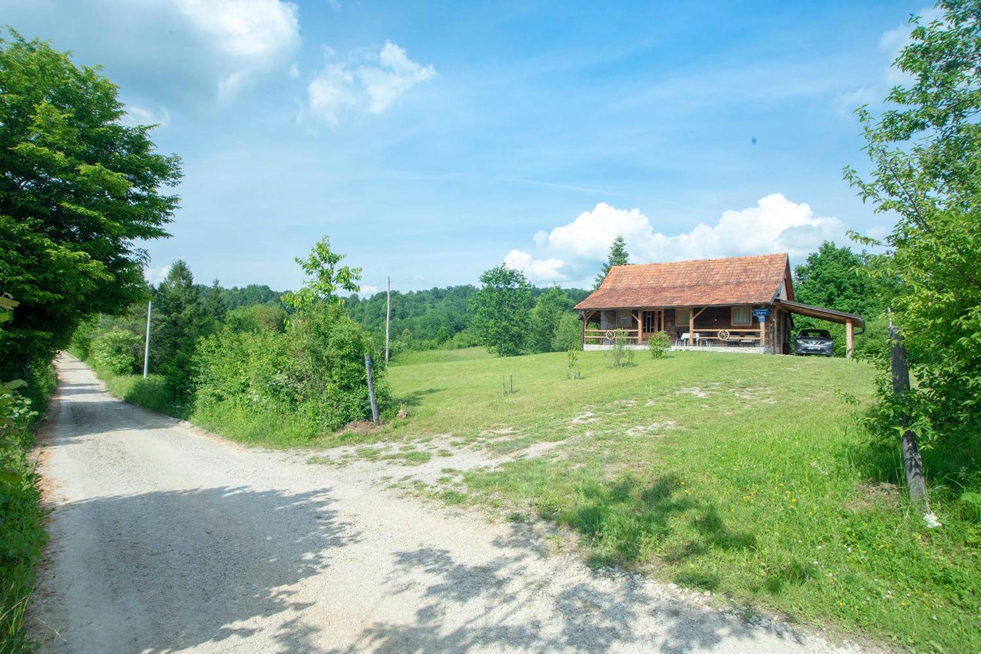 Vila Kuca Za Odmor Slunjcica Exteriér fotografie