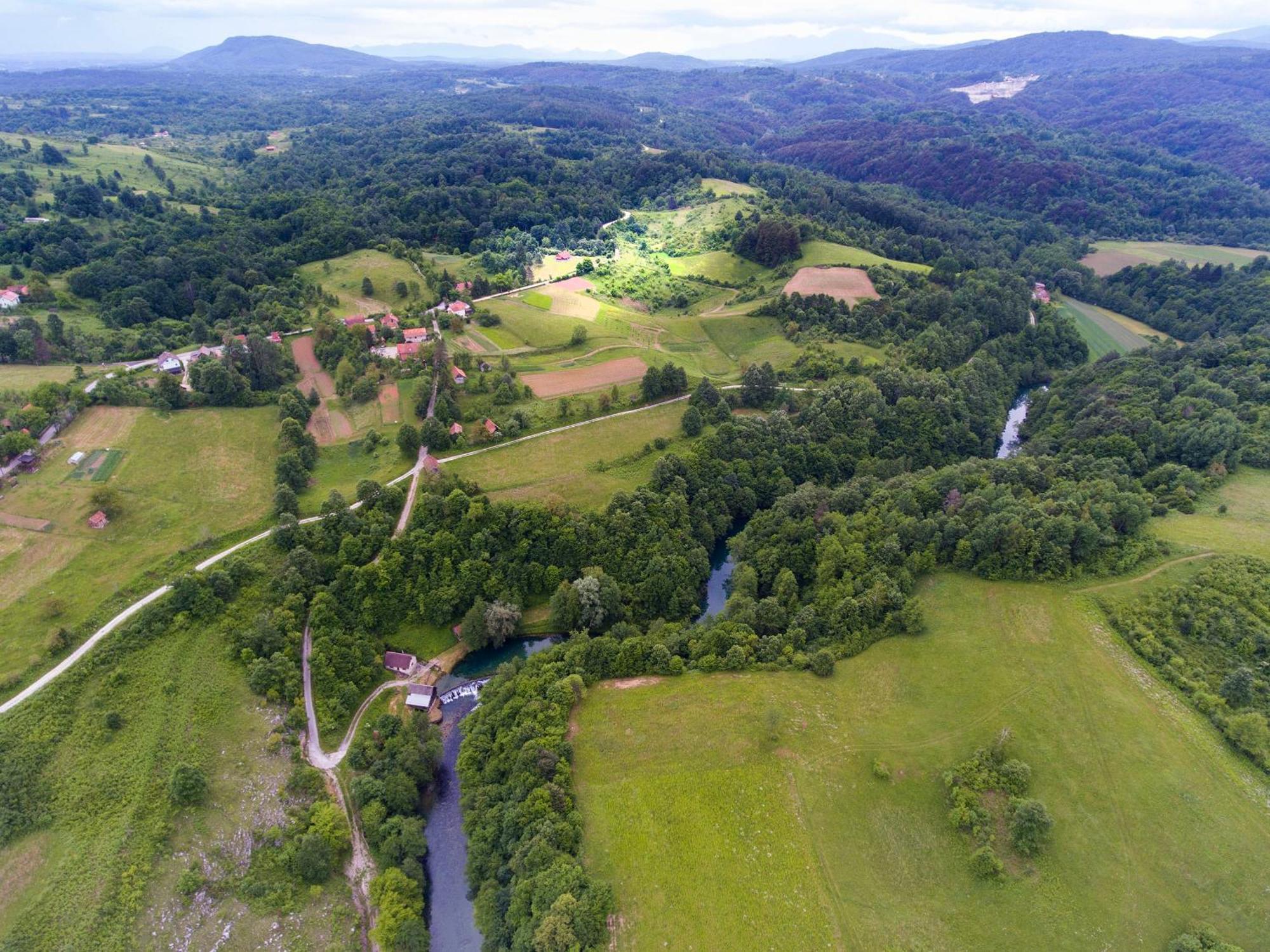 Vila Kuca Za Odmor Slunjcica Exteriér fotografie